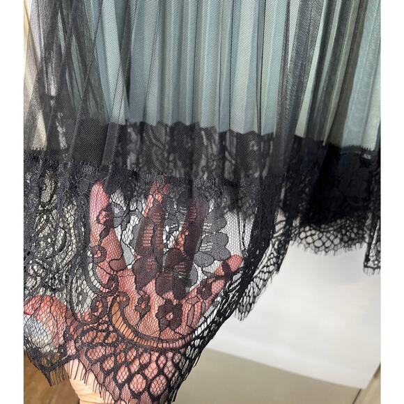 Shein L Pull-On Skirt Pale Sage Green Sheer Black Cover Whimsy Goth Feminine - Picture 5 of 8